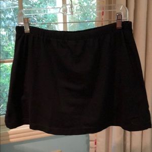 In Between brand exercise and tennis skirt